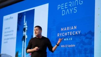 Musíme budovat odolné sítě pro svět plný hrozeb a AI, Peering Days 2025