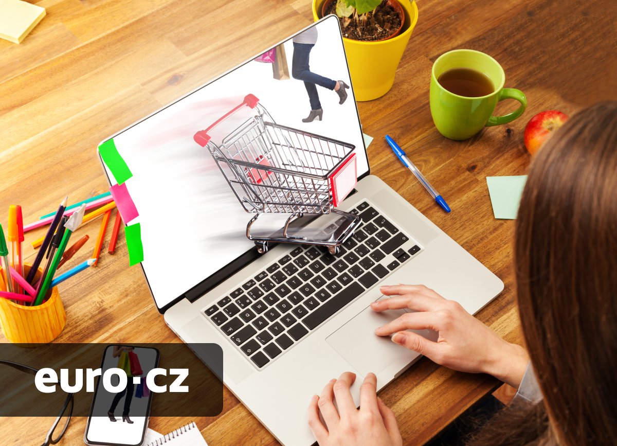 České e-shopy ve velkém expandují do zahraničí. Největší překážkou je pro ně jazyková bariéra, s tou jim pomáhá umělá inteligence